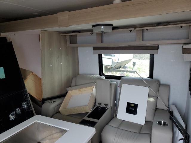 61429995 :رقم المزاد ، 4X4TRLB29RD458946 vin ، 2024 Rockwood Travel Trl مزاد بيع