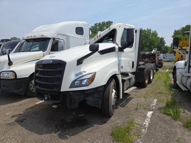 Auction sale of the 2022 Freightliner Cascadia 1, vin: 3AKJHLDV6NSMS8792, lot number: 60496715