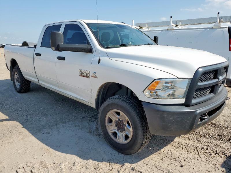 59262555 :رقم المزاد ، 3C6UR5HLXJG364742 vin ، 2018 Ram 2500 St مزاد بيع