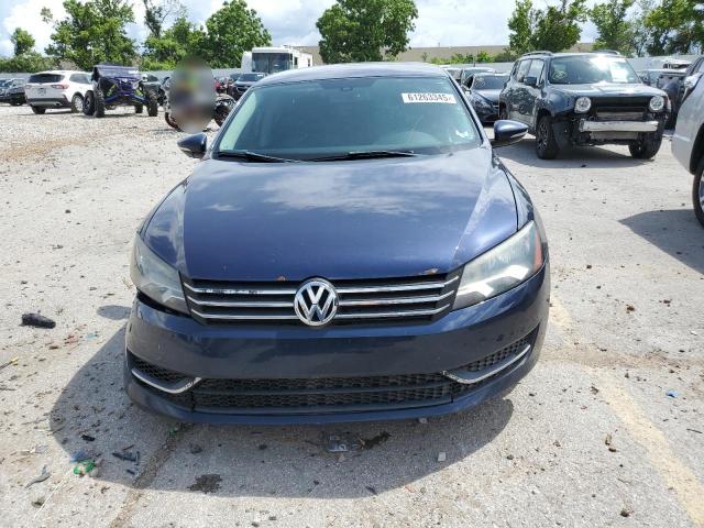 61263345 :رقم المزاد ، 1VWBP7A37CC016010 vin ، 2012 Volkswagen Passat مزاد بيع