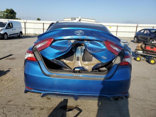 60146485 :رقم المزاد ، 4T1B11HK7JU087693 vin ، 2018 Toyota Camry مزاد بيع