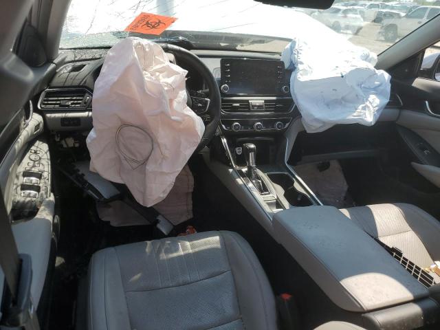 60646105 :رقم المزاد ، 1HGCV1F55JA235238 vin ، 2018 Honda Accord مزاد بيع