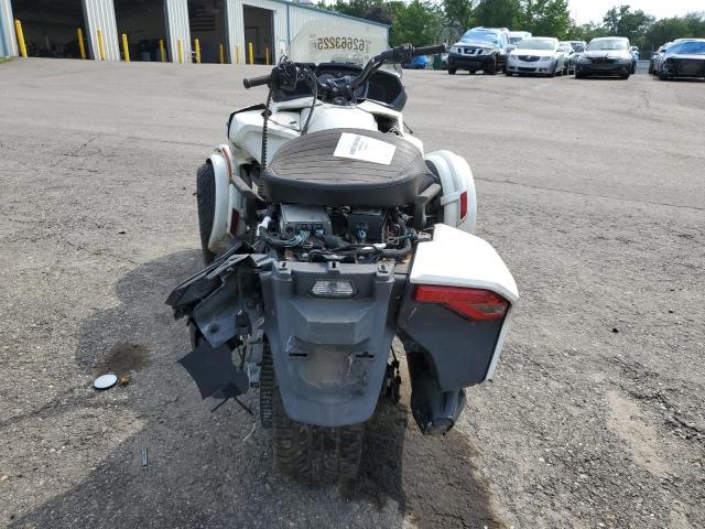 62663225 :رقم المزاد ، 2BXREDD25HV002699 vin ، 2017 Can-am Spyder Roadster مزاد بيع