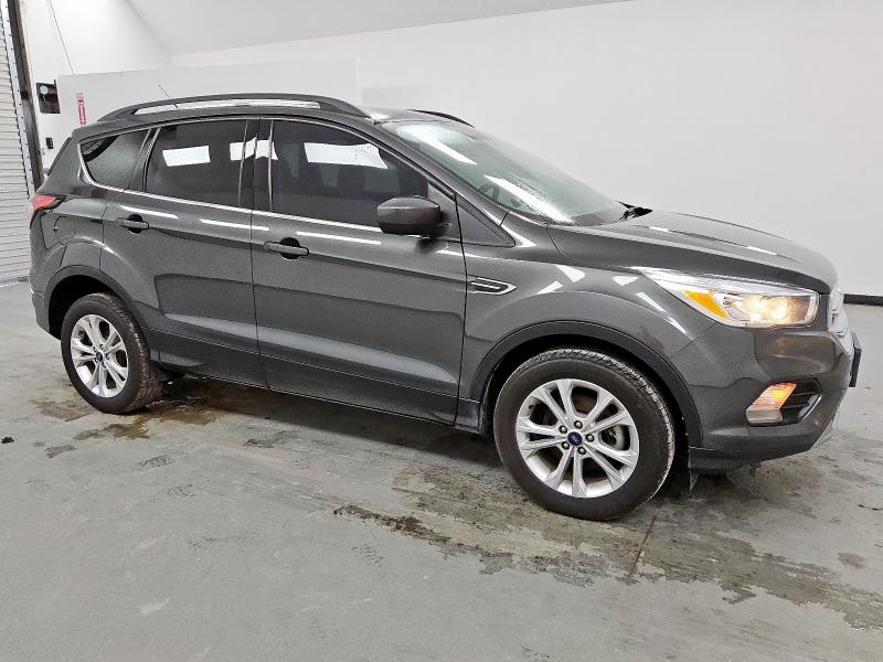 Продажа на аукционе авто 2018 Ford Escape Se, vin: 1FMCU0GD0JUD22847, номер лота: 61363295
