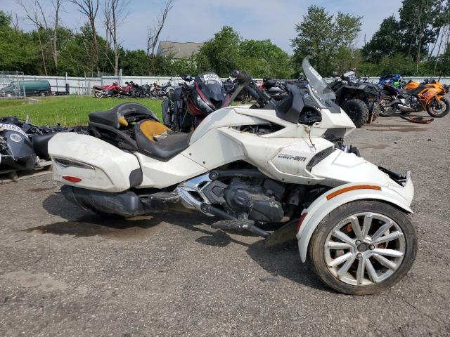 62663225 :رقم المزاد ، 2BXREDD25HV002699 vin ، 2017 Can-am Spyder Roadster مزاد بيع