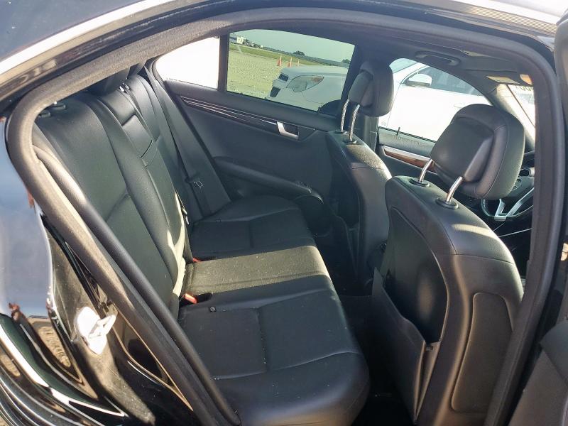 60120635 :رقم المزاد ، WDDGF4HB6EG216966 vin ، 2014 Mercedes-benz C 250 مزاد بيع
