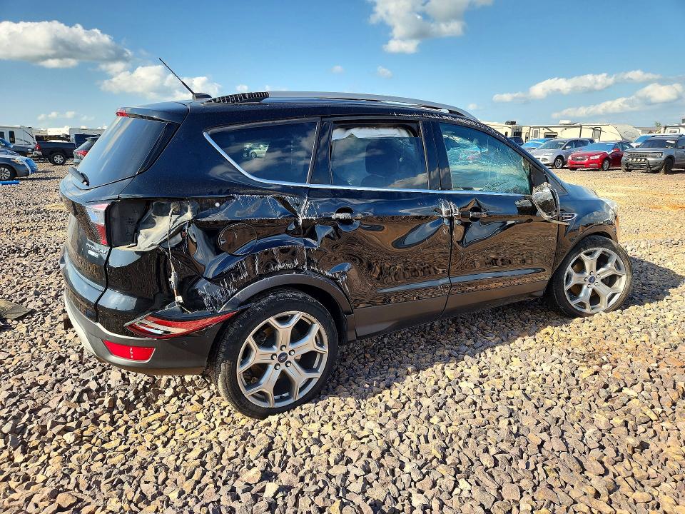56682856 :رقم المزاد ، 1FMCU9J98HUC49892 vin ، 2017 Ford Escape مزاد بيع