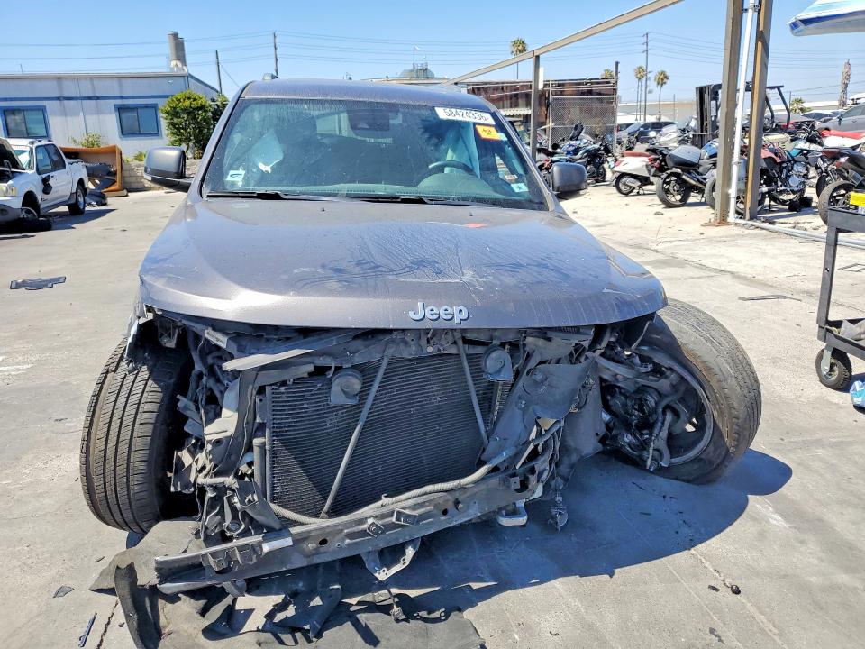 58424336 :رقم المزاد ، 1C4RJFBT1JC123966 vin ، 2018 Jeep Grand Cherokee مزاد بيع