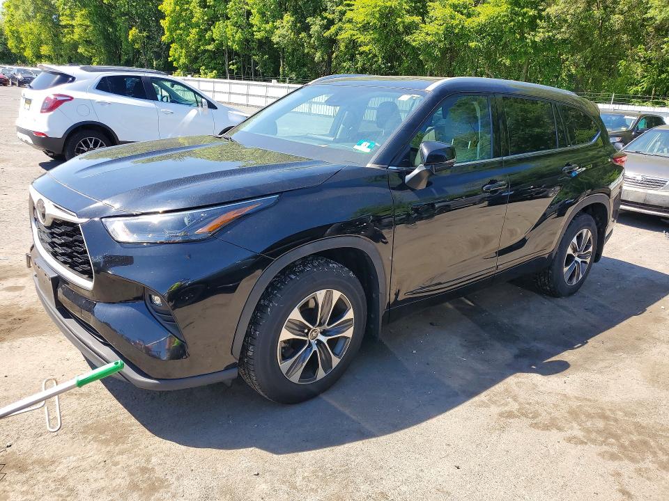 Auction sale of the 2022 Toyota Highlander, vin: 5TDGZRBH8NS204027, lot number: 55407746