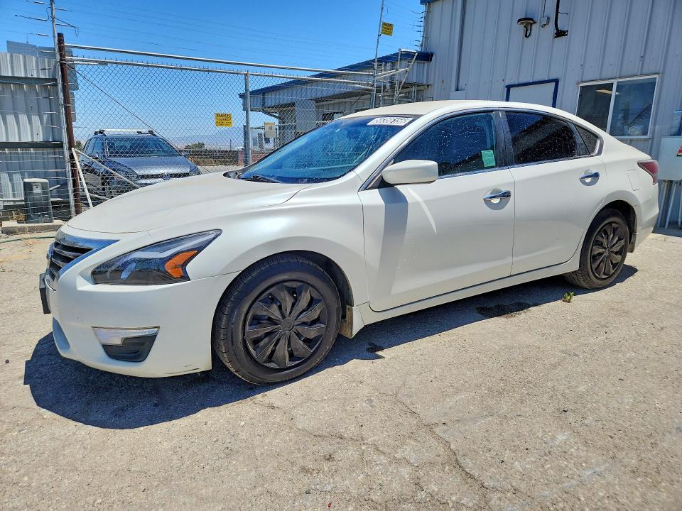 56356156 :رقم المزاد ، 1N4AL3AP7FC197464 vin ، 2015 Nissan Altima مزاد بيع