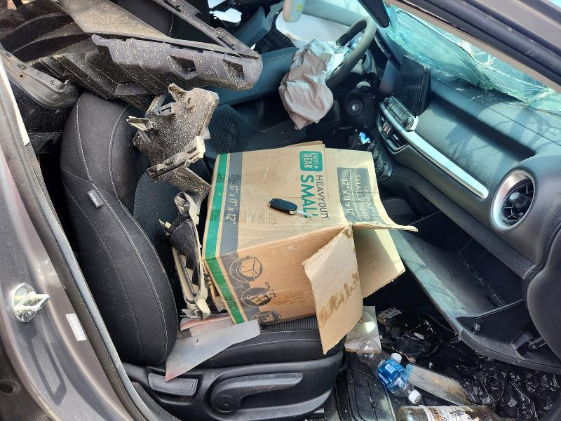 68258255 :رقم المزاد ، 3KPF24ADXPE672257 vin ، 2023 Kia Forte Lx مزاد بيع