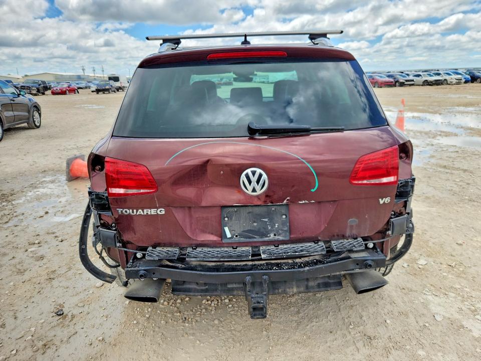 2017 Volkswagen Touareg მანქანა იყიდება აუქციონზე, vin: WVGGF7BP7HD002716, აუქციონის ნომერი: 57537056
