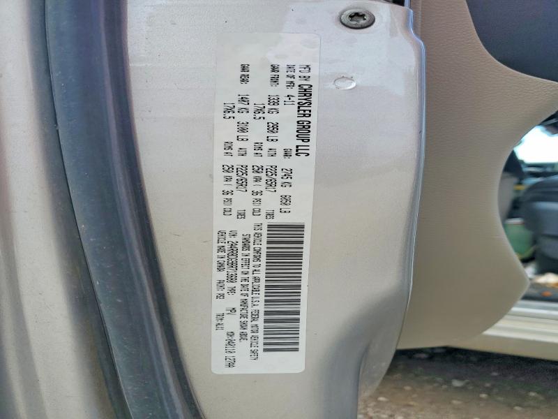 58004526 :رقم المزاد ، 2A4RR8DG9BR713680 vin ، 2011 Chrysler Town & Country مزاد بيع