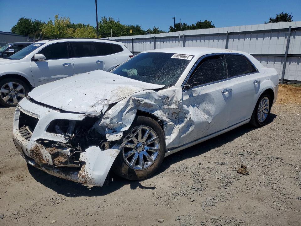 58266956 :رقم المزاد ، 2C3CCAET6DH510176 vin ، 2013 Chrysler 300c مزاد بيع