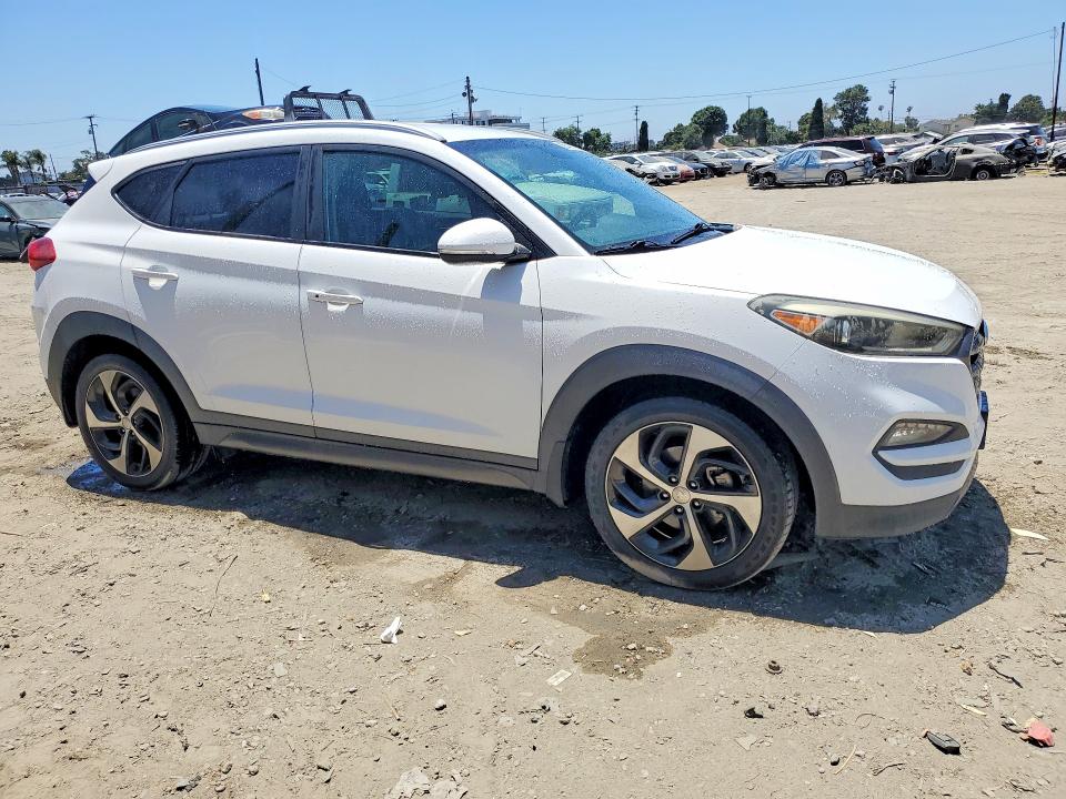56540916 :رقم المزاد ، KM8J33A20GU194928 vin ، 2016 Hyundai Tucson مزاد بيع