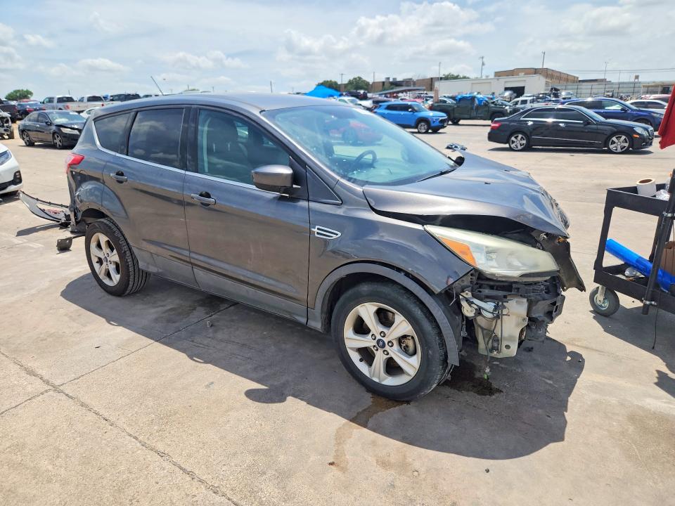 58317436 :رقم المزاد ، 1FMCU0G95FUA10901 vin ، 2015 Ford Escape مزاد بيع