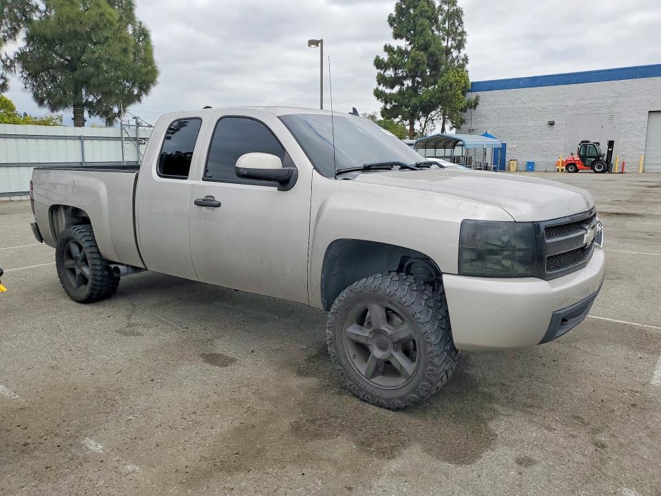 58805236 :رقم المزاد ، 2GCEC190271733896 vin ، 2007 Chevrolet Silverado مزاد بيع