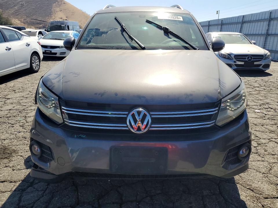 57590926 :رقم المزاد ، WVGAV7AX5GW575207 vin ، 2016 Volkswagen Tiguan مزاد بيع