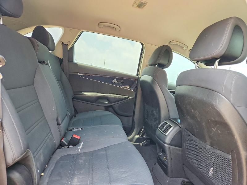 58460086 :رقم المزاد ، 5XYPG4A3XGG046160 vin ، 2016 Kia Sorento مزاد بيع