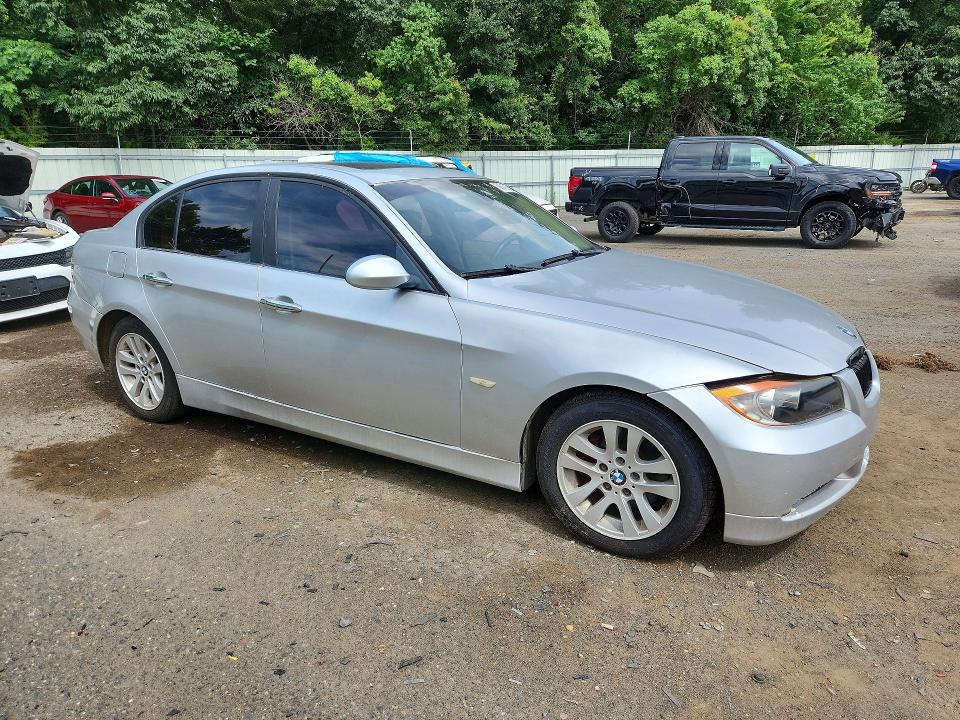 2007 Bmw 328 მანქანა იყიდება აუქციონზე, vin: WBAVA33577KX78366, აუქციონის ნომერი: 56512356