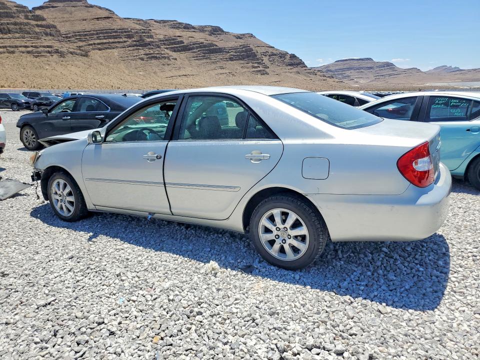 57736516 :رقم المزاد ، 4T1BF32K43U557767 vin ، 2003 Toyota Camry مزاد بيع