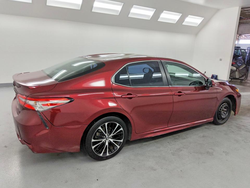 Продаж на аукціоні авто 2018 Toyota Camry, vin: 4T1B11HK3JU616749, номер лоту: 56568536