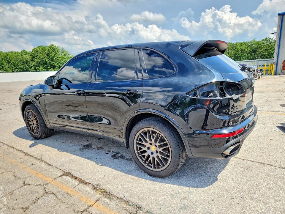 54926806 :رقم المزاد ، WP1AA2A29HKA80782 vin ، 2017 Porsche Cayenne مزاد بيع