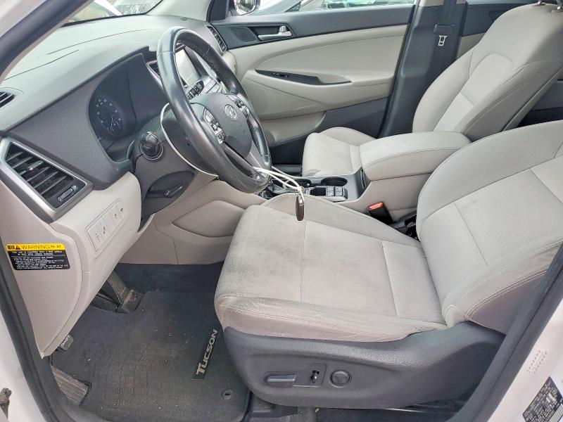 58962996 :رقم المزاد ، KM8J3CA23JU665882 vin ، 2018 Hyundai Tucson مزاد بيع
