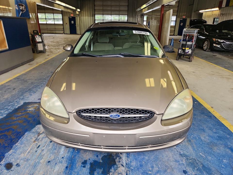Продажа на аукционе авто 2002 Ford Taurus, vin: 1FAFP55U82A146826, номер лота: 57680756