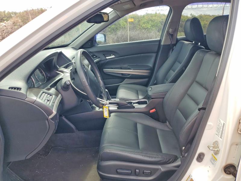 56368766 :رقم المزاد ، 5J6TF1H51FL000155 vin ، 2015 Honda Crosstour مزاد بيع