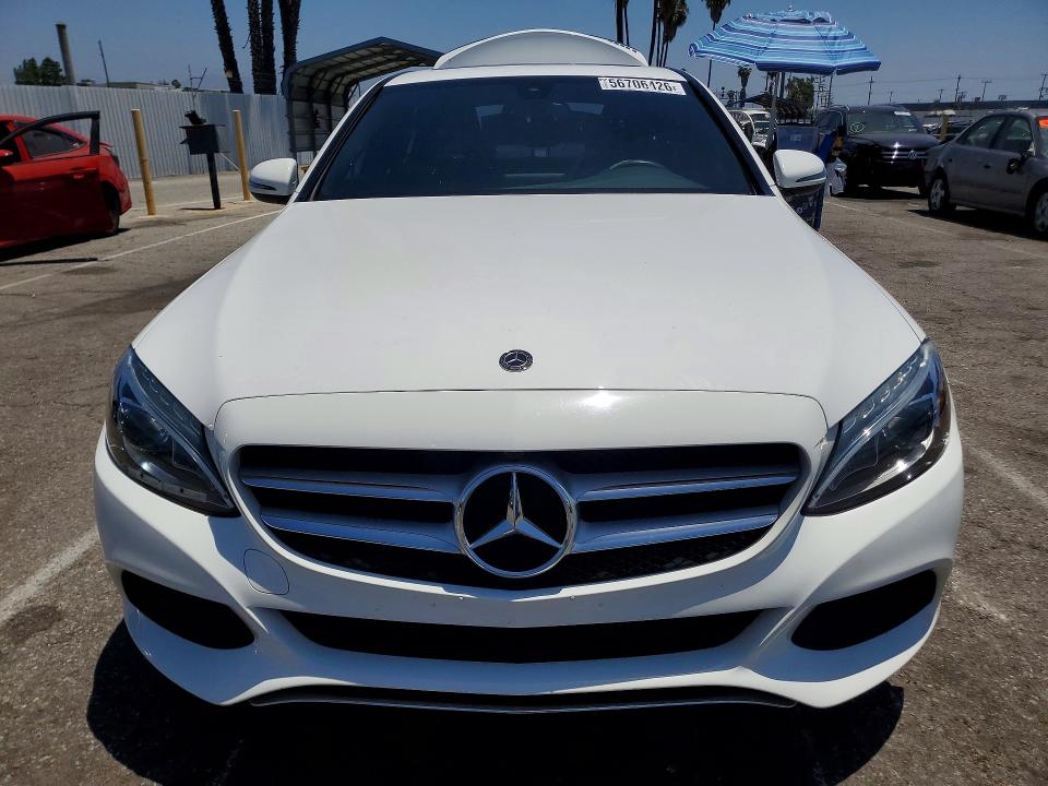 2018 Mercedes-benz C მანქანა იყიდება აუქციონზე, vin: 55SWF4HB3JU266961, აუქციონის ნომერი: 56706426