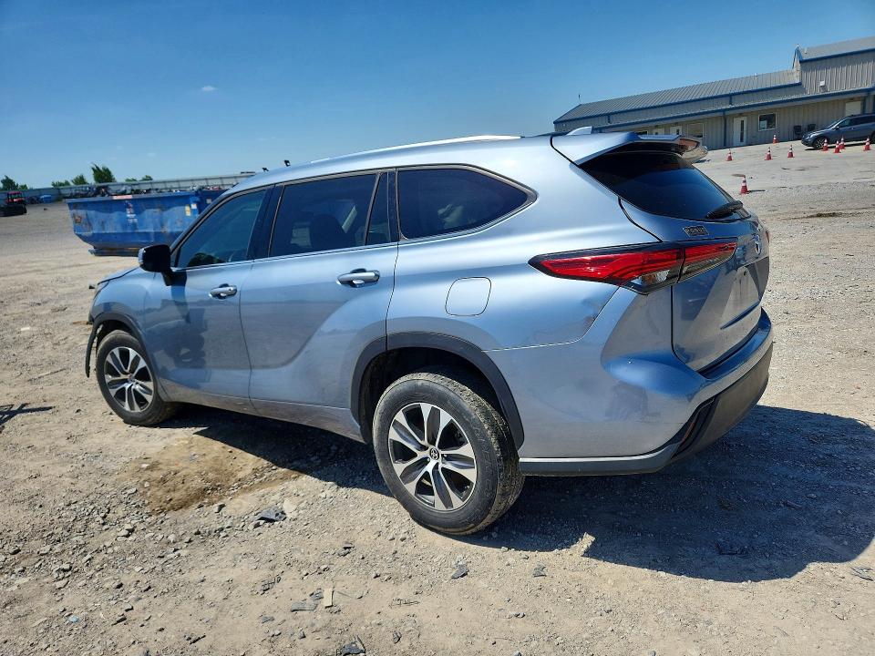 2021 Toyota Highlander მანქანა იყიდება აუქციონზე, vin: 5TDGZRAH7MS074175, აუქციონის ნომერი: 55882376