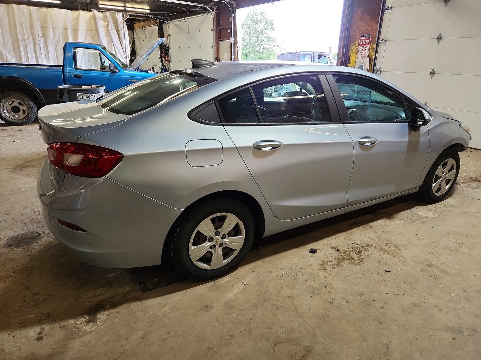 2017 Chevrolet Cruze მანქანა იყიდება აუქციონზე, vin: 1G1BC5SM8H7152326, აუქციონის ნომერი: 57697586