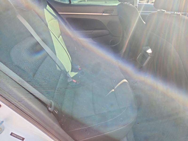 58614876 :رقم المزاد ، 5NPD84LF3JH236244 vin ، 2018 Hyundai Elantra مزاد بيع