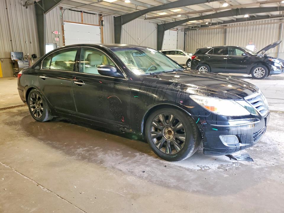 58001216 :رقم المزاد ، KMHGC4DE1BU114633 vin ، 2011 Hyundai Genesis مزاد بيع
