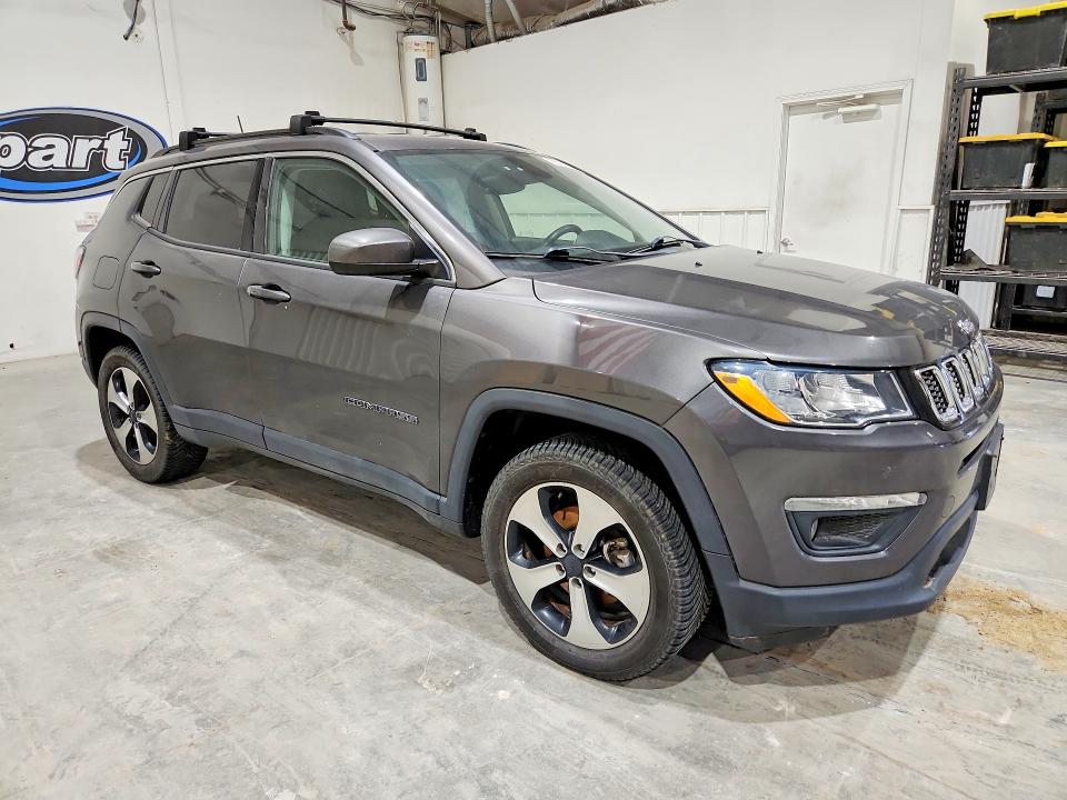 56719396 :رقم المزاد ، 3C4NJDBB3HT629176 vin ، 2017 Jeep Compass مزاد بيع