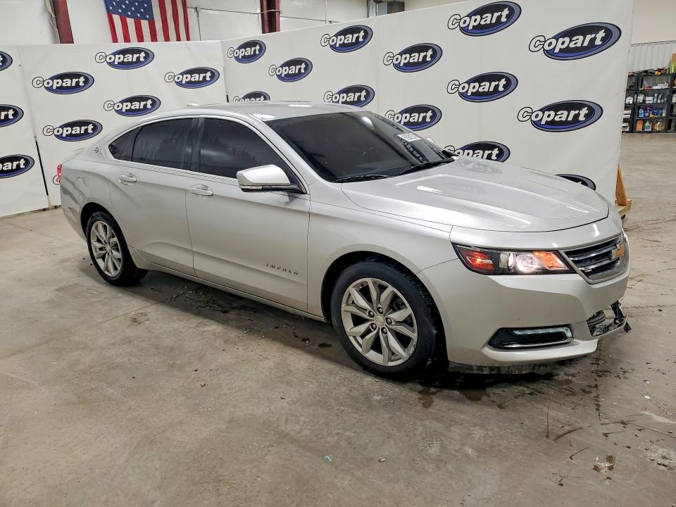 55243546 :رقم المزاد ، 1G1105S32JU106008 vin ، 2018 Chevrolet Impala مزاد بيع