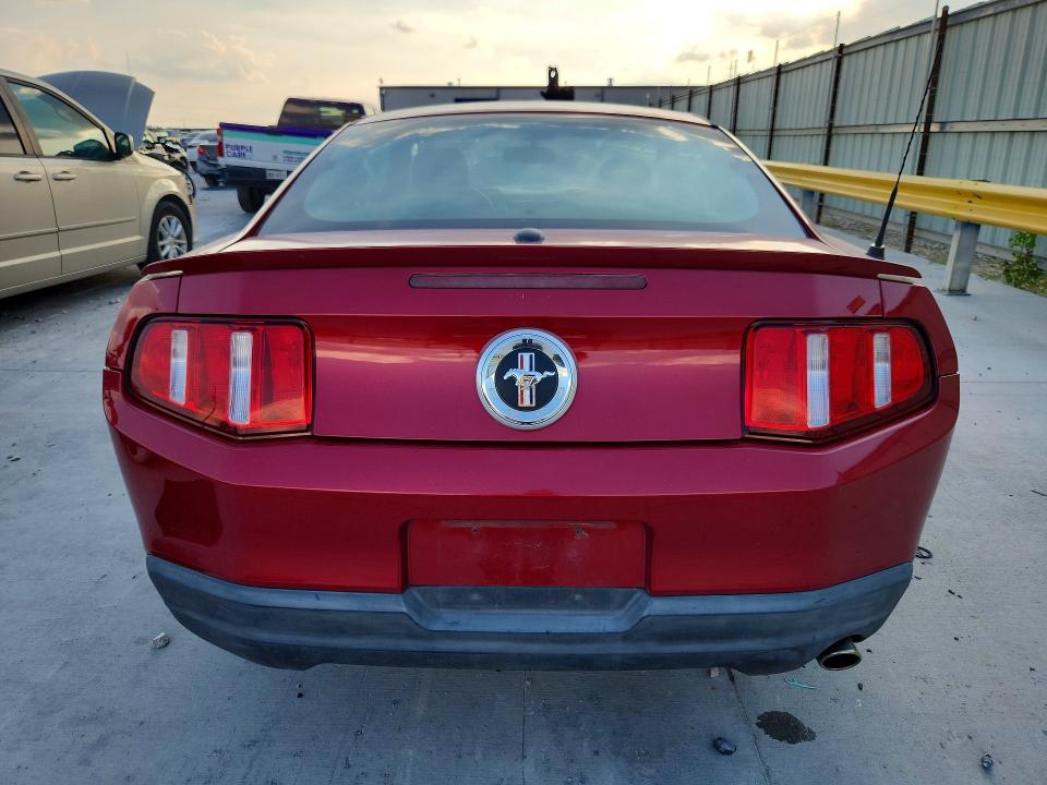 2010 Ford Mustang მანქანა იყიდება აუქციონზე, vin: 1ZVBP8AN2A5105170, აუქციონის ნომერი: 57239176