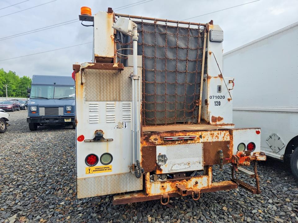 51818056 :رقم المزاد ، 1GDM8E1387F414274 vin ، 2007 Gmc C8500 مزاد بيع
