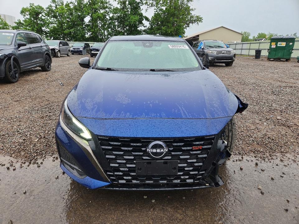 58055416 :رقم المزاد ، 1N4BL4CW0PN406273 vin ، 2023 Nissan Altima مزاد بيع