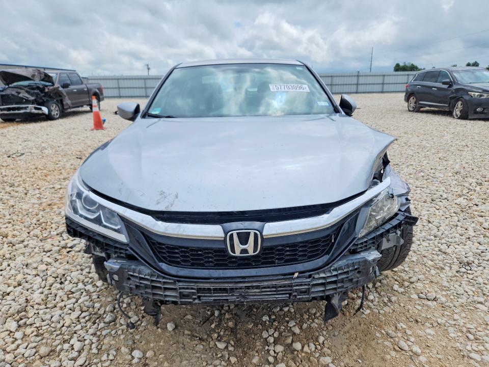 2017 Honda Accord მანქანა იყიდება აუქციონზე, vin: 1HGCR2F58HA083041, აუქციონის ნომერი: 57703096