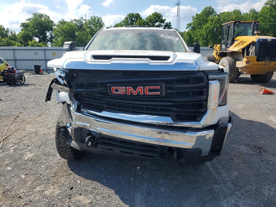 58622826 :رقم المزاد ، 1GT49LEY6RF403885 vin ، 2024 Gmc Sierra مزاد بيع