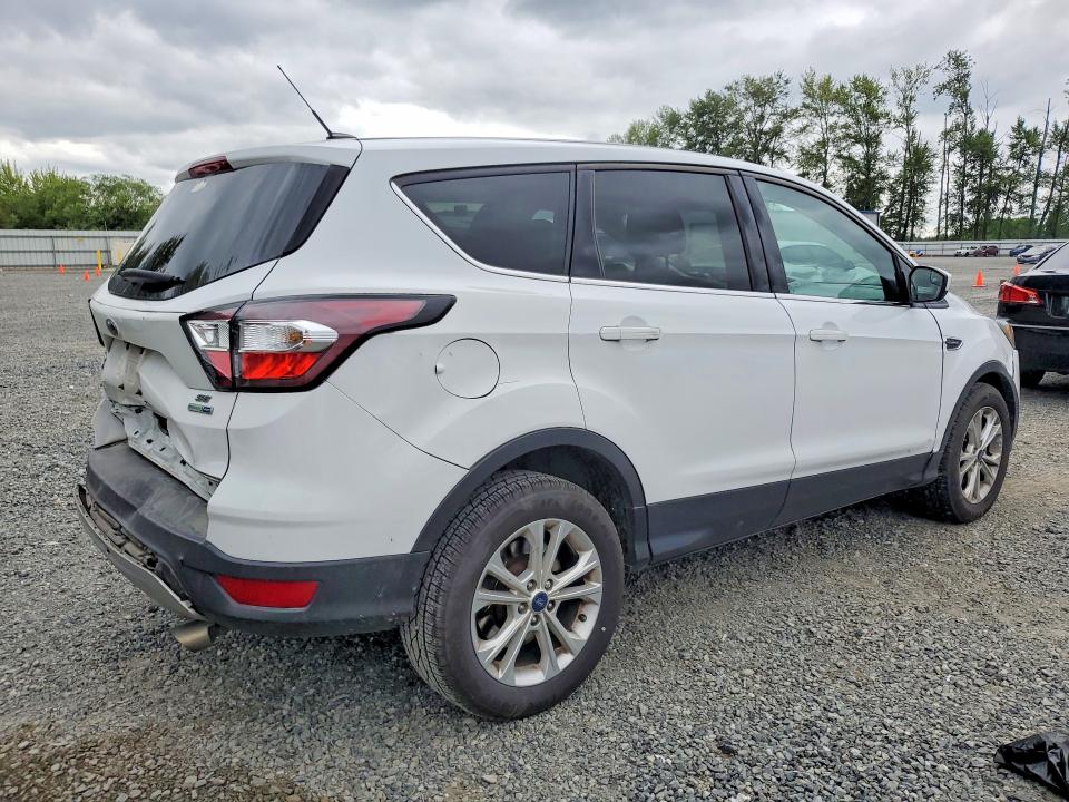 Auction sale of the 2017 Ford Escape, vin: 1FMCU9GD1HUE95629, lot number: 59324636