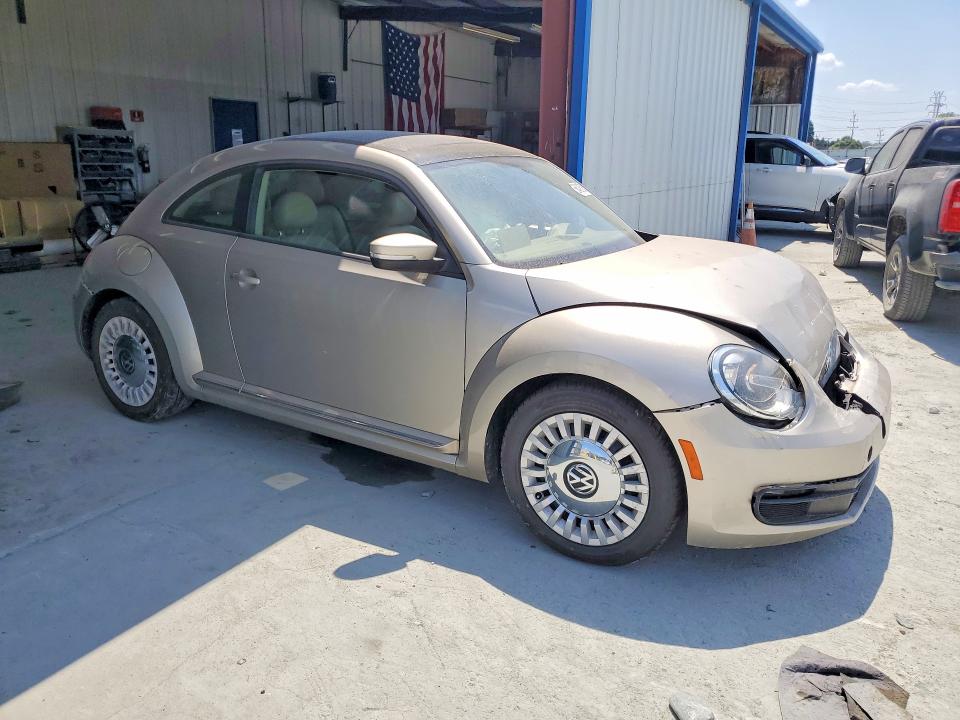 56408706 :رقم المزاد ، 3VWJX7AT0DM671704 vin ، 2013 Volkswagen Beetle مزاد بيع