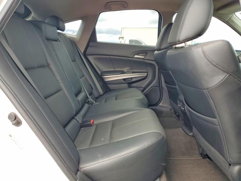 56368766 :رقم المزاد ، 5J6TF1H51FL000155 vin ، 2015 Honda Crosstour مزاد بيع