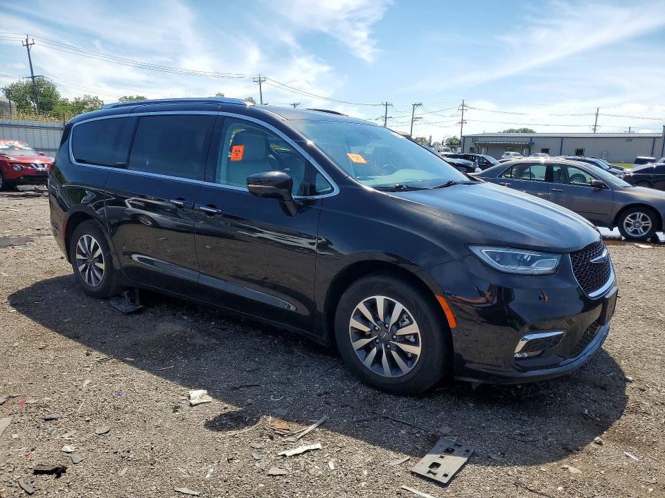 Продажа на аукционе авто 2021 Chrysler Pacifica, vin: 2C4RC1L7XMR599241, номер лота: 58261956