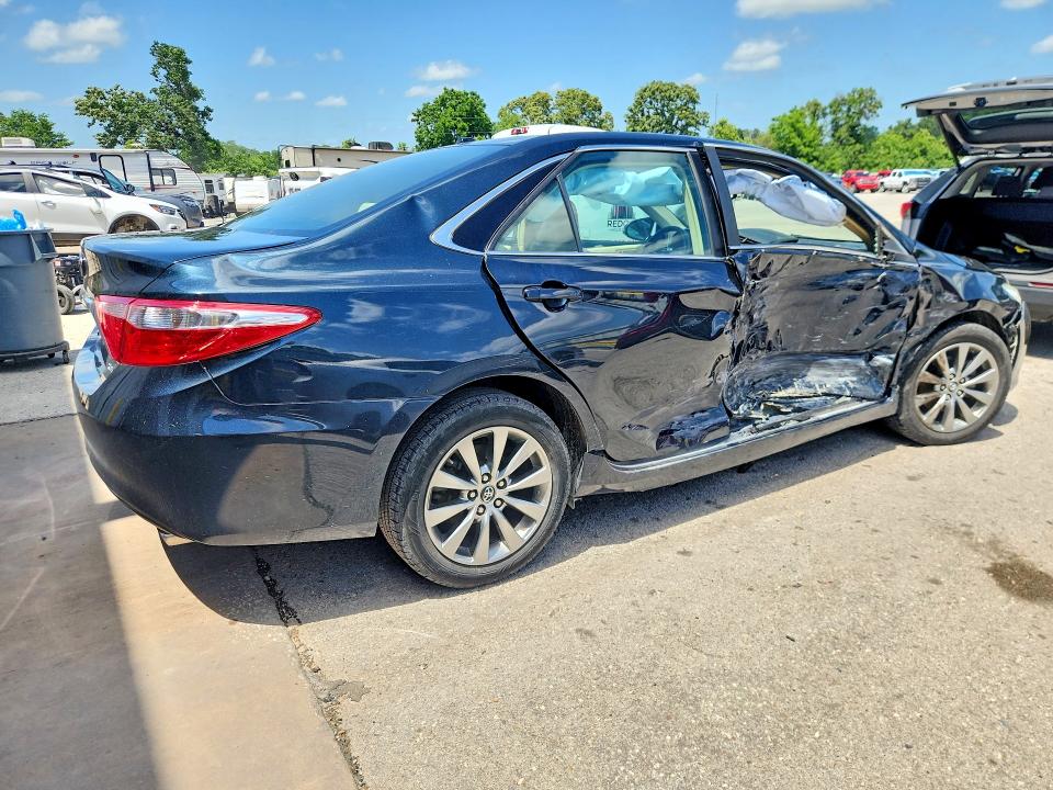 2016 Toyota Camry მანქანა იყიდება აუქციონზე, vin: 4T1BF1FK0GU576563, აუქციონის ნომერი: 56841326