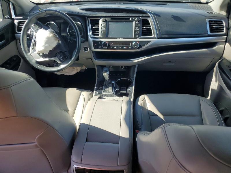 55792336 :رقم المزاد ، 5TDJKRFH8FS216670 vin ، 2015 Toyota Highlander مزاد بيع
