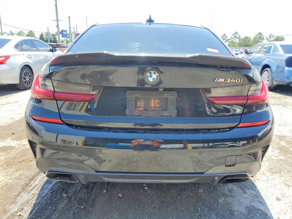 57169986 :رقم المزاد ، 3MW5U7J04N8C31222 vin ، 2022 Bmw M340i مزاد بيع