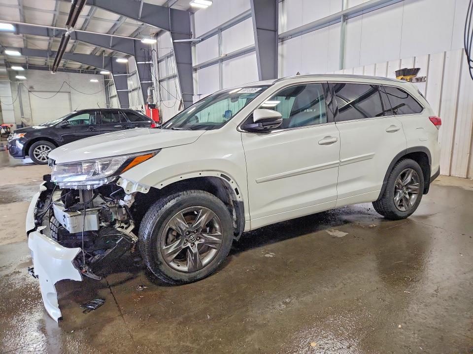 Продаж на аукціоні авто 2018 Toyota Highlander, vin: 5TDDZRFH6JS814080, номер лоту: 58013536